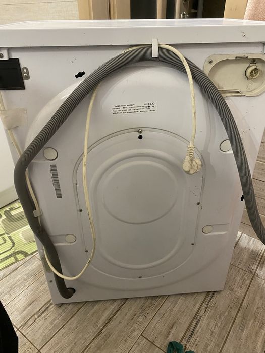 Продам стиральную машину