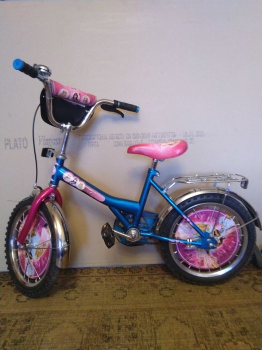 Дитячий велосипед для дівчинки