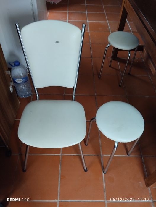 Mesa de cozinha em fórmica