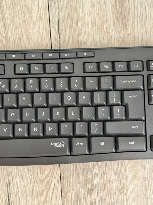Комплект (клавіатура, миша) Logitech MK295 Wireless Combo Black NL