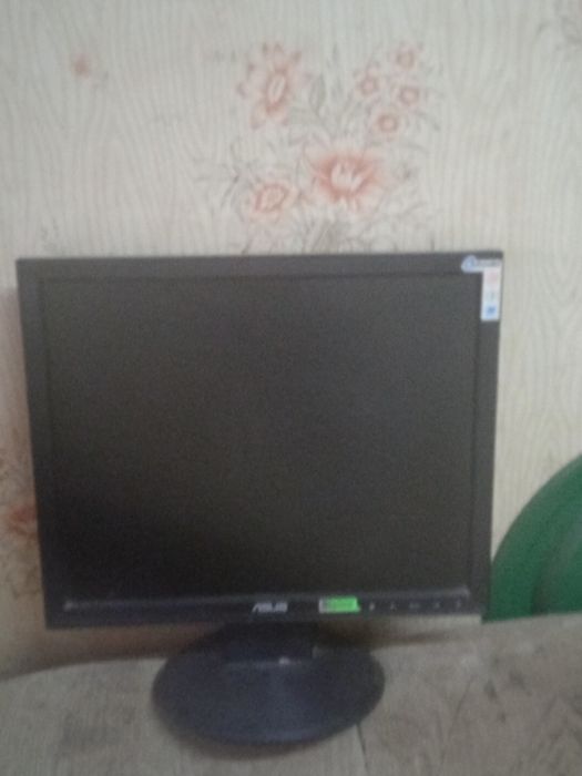 Продам два монитора Asus