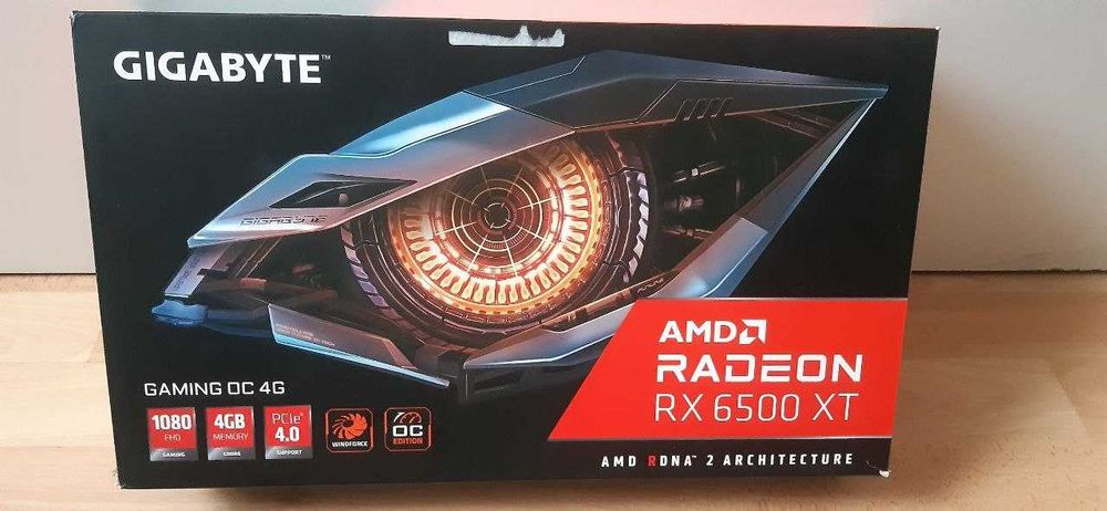 Sprzedam kartę graficzną Gigabyte Radeon RX 6500 XT (3 wentylatory)