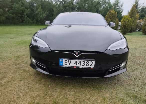 Бампер Tesla Model S Розборка Тесла Модел С розбір Tesla model S