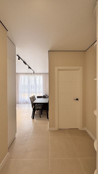 Квартира з НОВИМ ремонтом з індівідуальним газовим опаленням