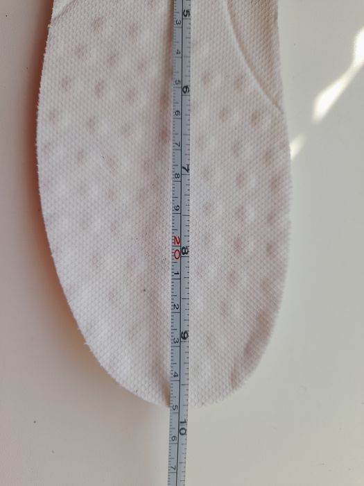 Кросівки весняні,   нові, 38 розмір