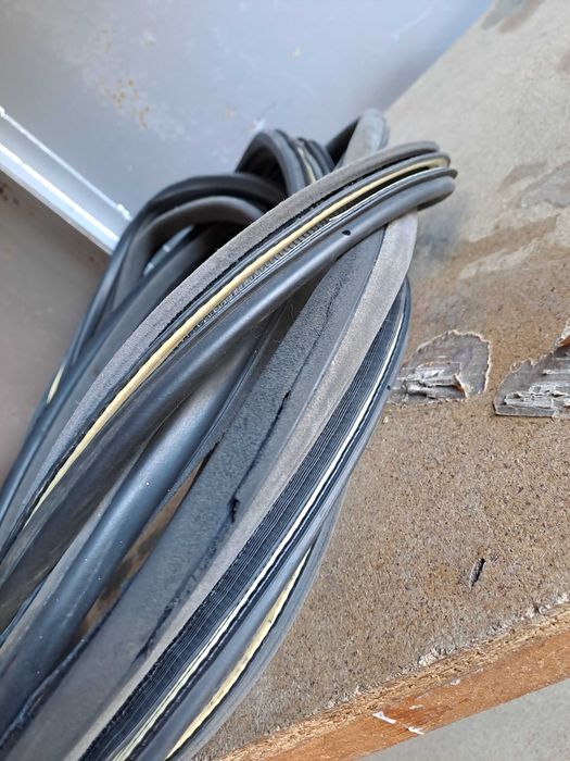 Уплотнитель проёма двери BMW E34