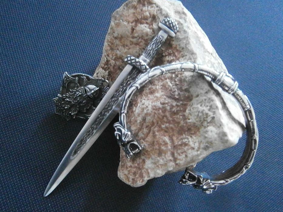 figurki wikingow