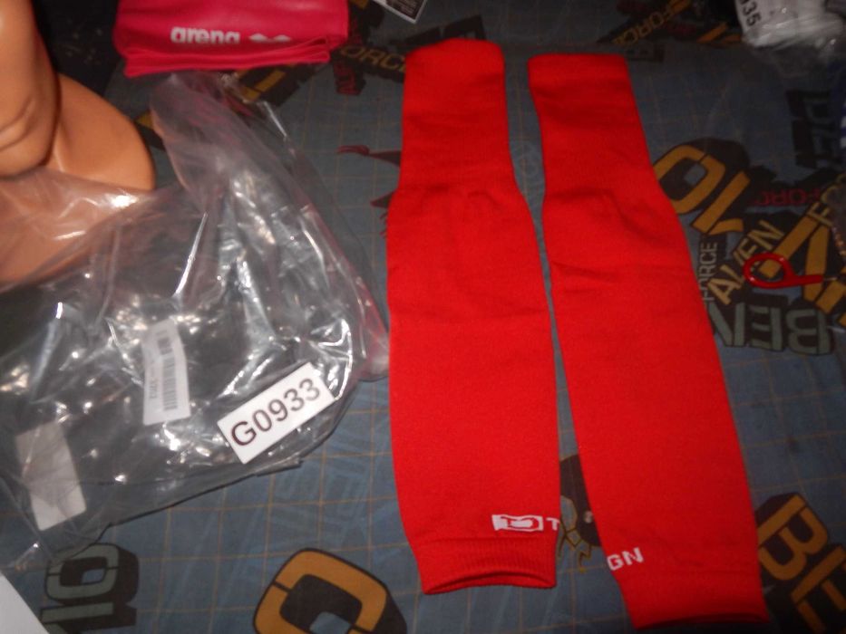 Wyprzedaż->G0933 Getry piłkarskie Tapedesign czerwony r. 40