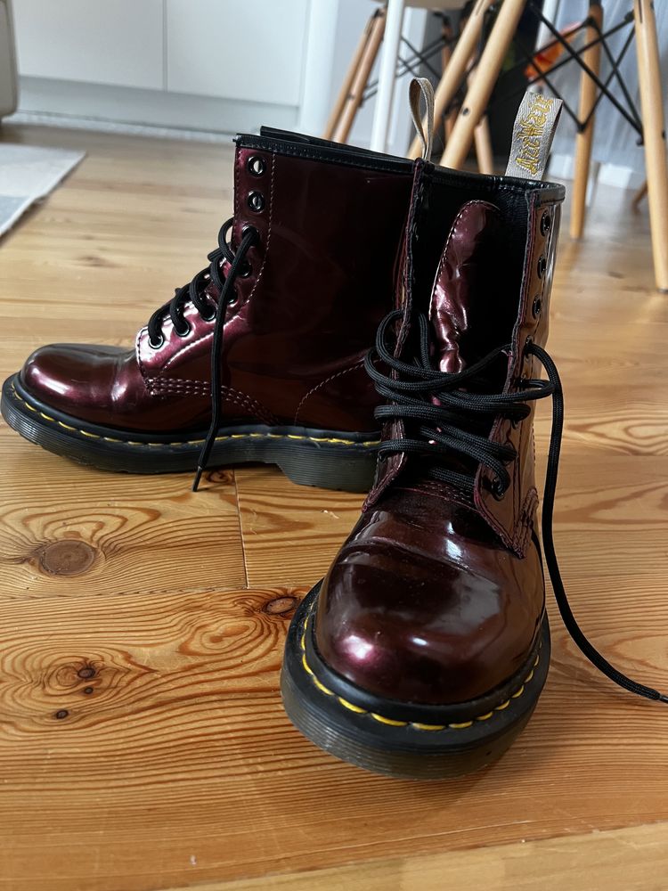 Doc martens 1460 vegan chrome hot sale