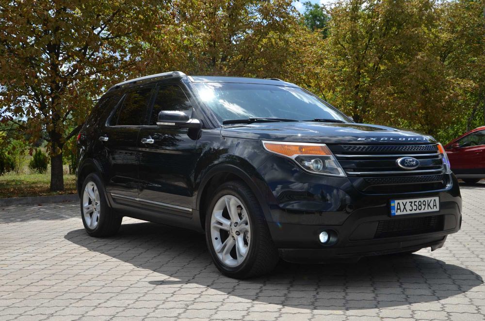 Продам FORD EXPLORER 2013 года выпуска