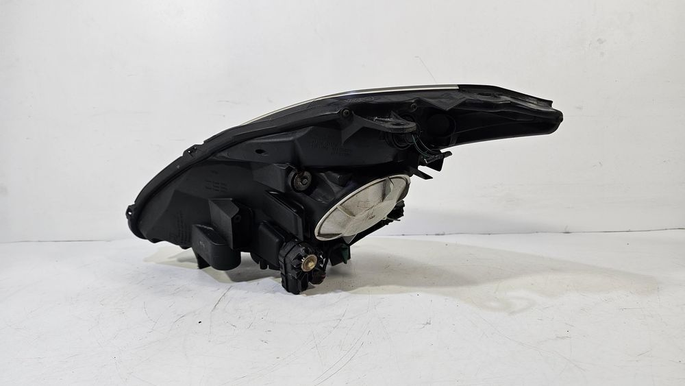 Nissan 350z lampa przód przednia prawa europa