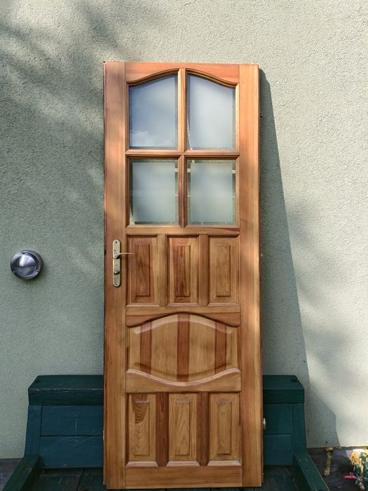 Sprzedam drzwi sosnowe