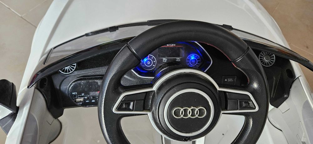 HOMCOM - Carro Elétrico Infantil – Criança - Audi - Controlo Remoto