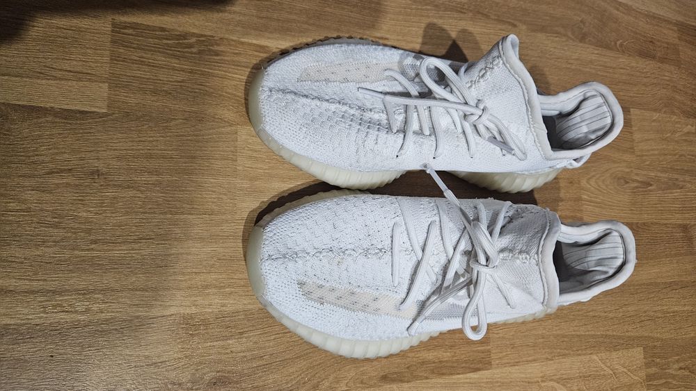 Adidasy yezzy roz.39⅓ białe