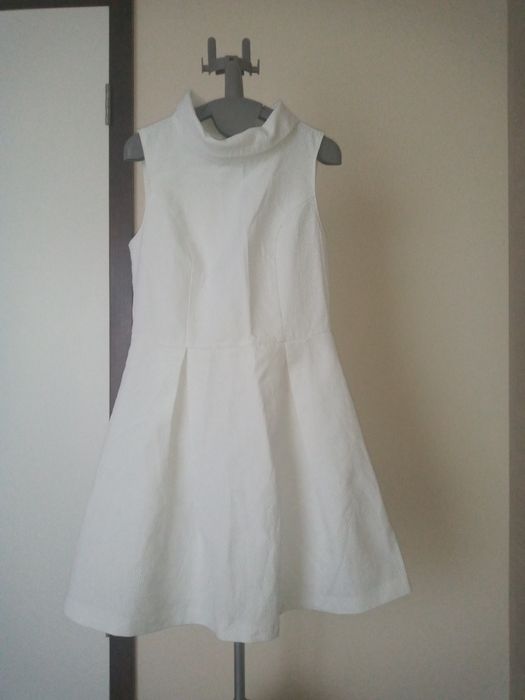 Super sukienka Savida