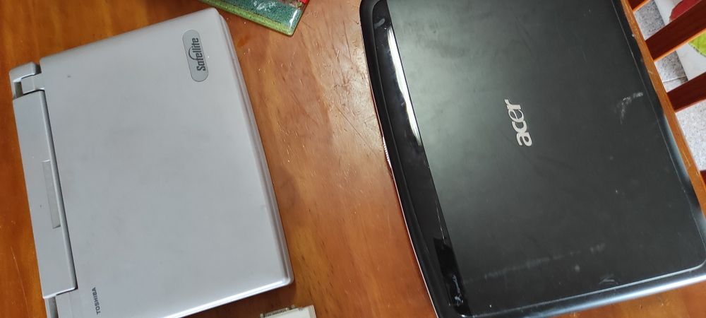 Computadores e leitor CD portatil