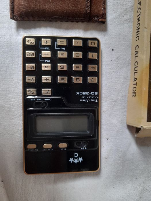 Retro kalkulator komunijny