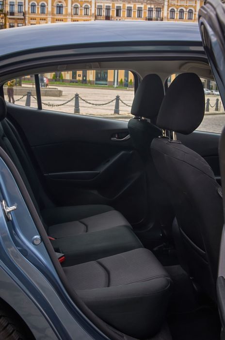 Продам автомобіль Mazda 3
