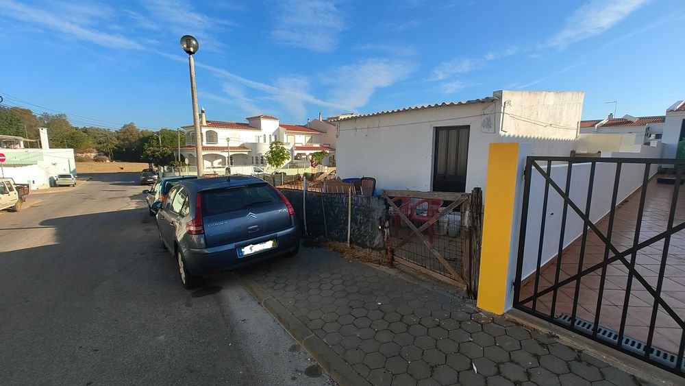Lote de terreno para construção - sito em Companheira - Portimão