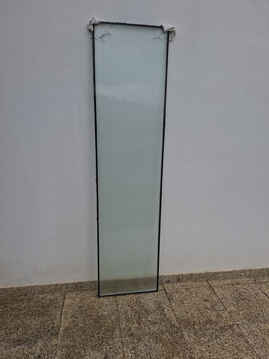 Porta entrada em alumínio com vitral