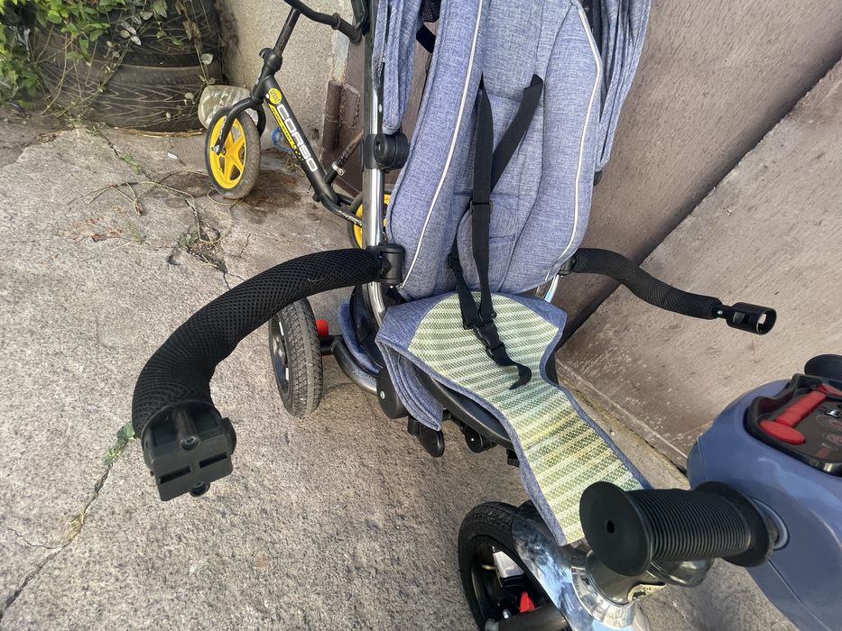 Продам дитячий велосипед-каляску