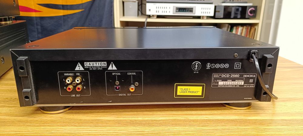 CD програвач  Denon DCD-2560 (дефект! незчітує дискі)