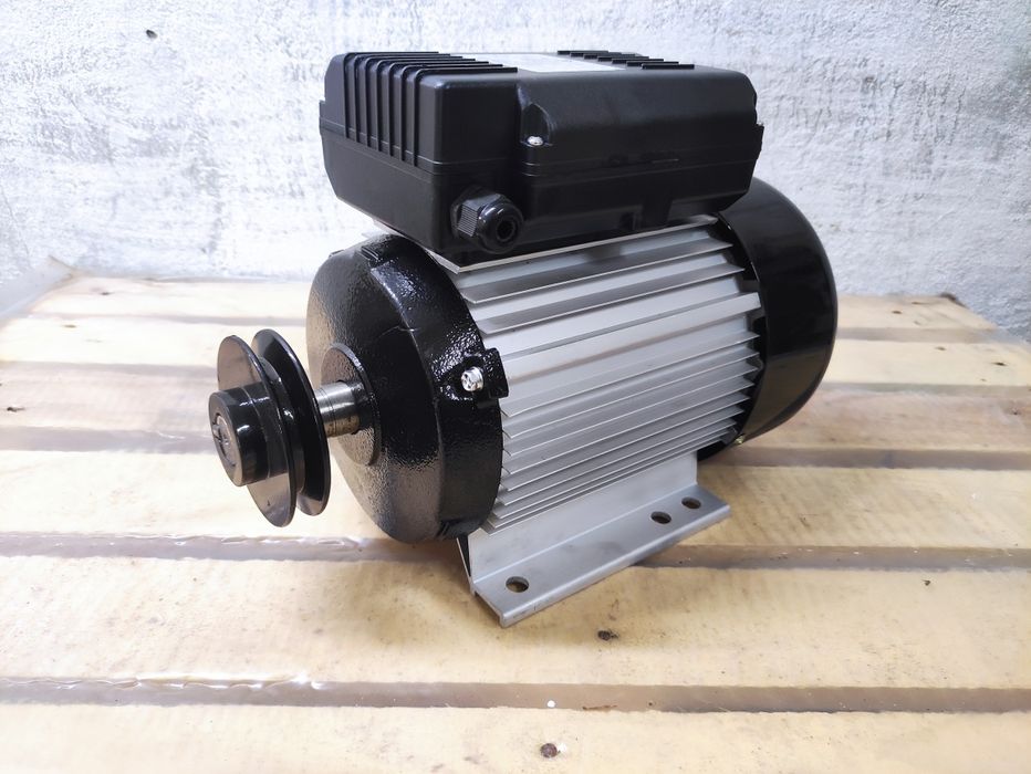 Электрический двигатель 3 кВт 2800об. 230В (медный)