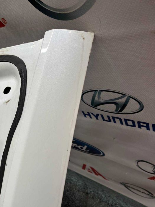 Кришка багажника-Ляда Tesla model y