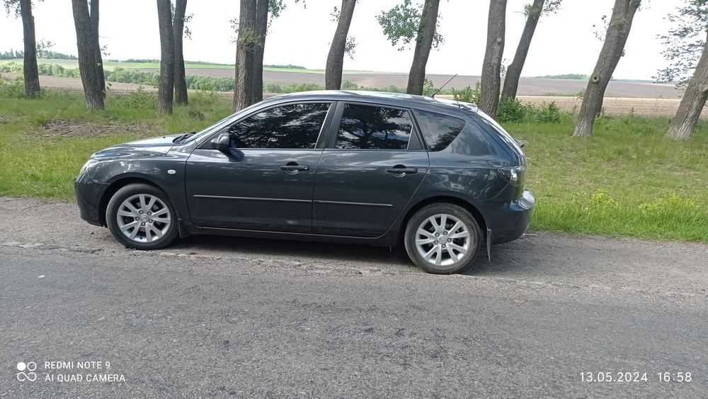 Продам автомобіль мазда 3