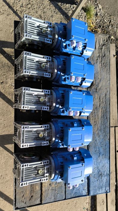 1,1 квт 75 об. Мотор редуктор nmrv-063. Электродвигатель с редуктором