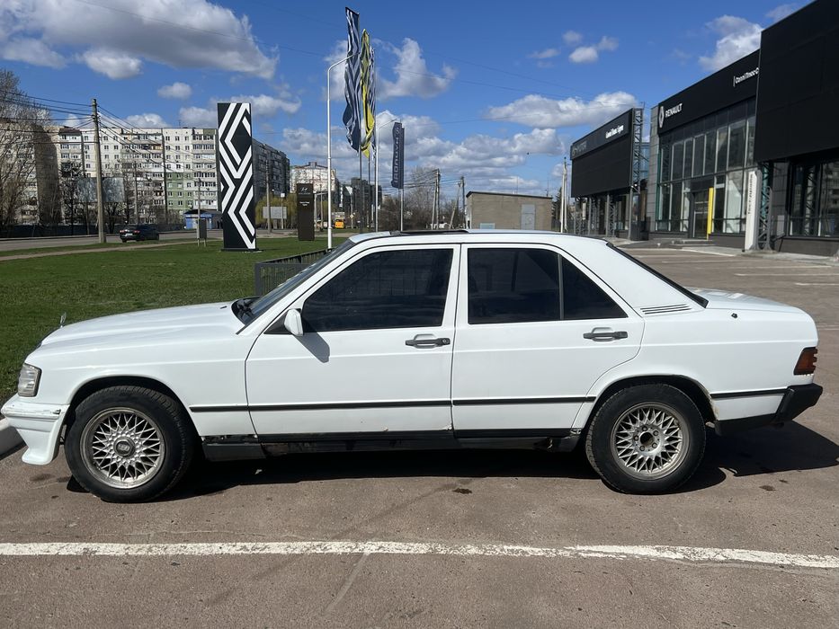 Продам Mersedes 190