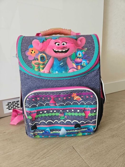 Портфель рюкзак 1-4 клас Trolls  Троллі