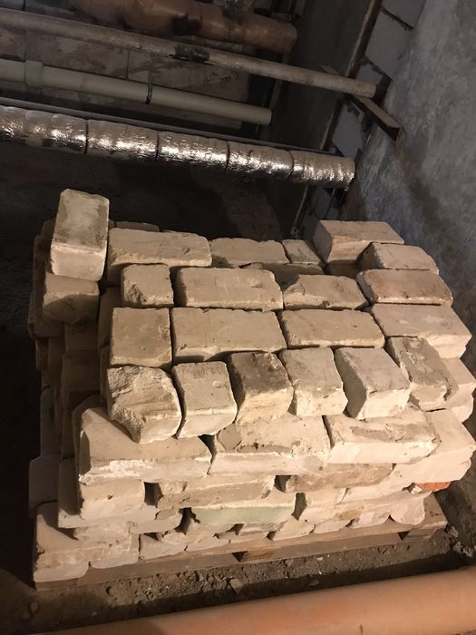 Продам кирпич бу силикатный и красный чищеный