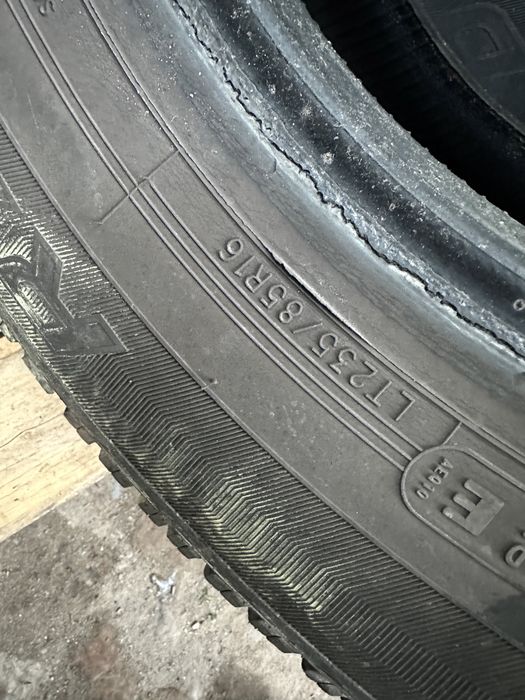 Шини болотні 235/85 R16 або 265/75 R16 резина на джип Р16