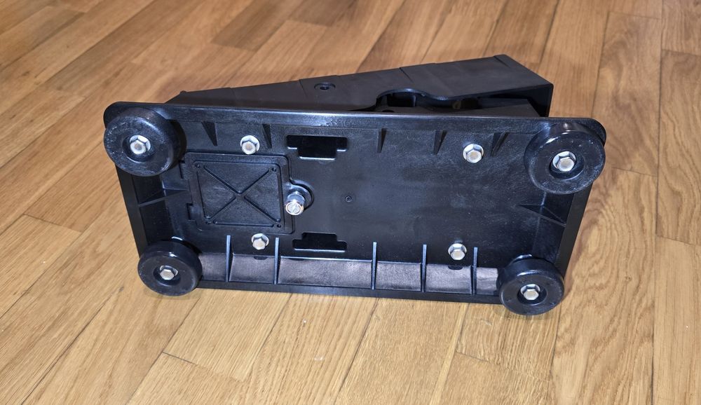 Conjunto Miller 130831 Spoolmatic 30A + Miller foot pedal wireless