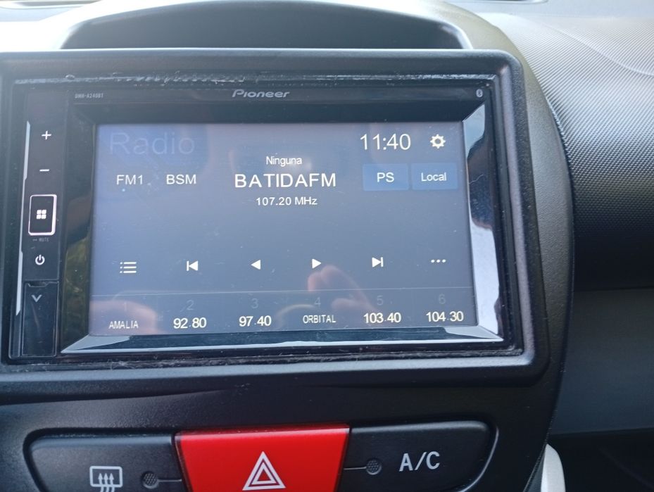 Peugeot 107 1.0 full extras - 100000km!