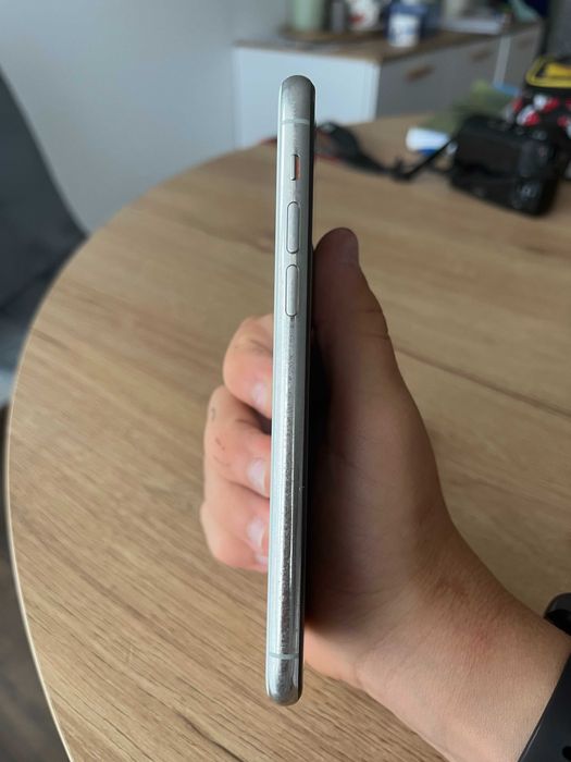 Iphone 11 Pro 64gb, Gold, stan dobry, stan baterii 100%
