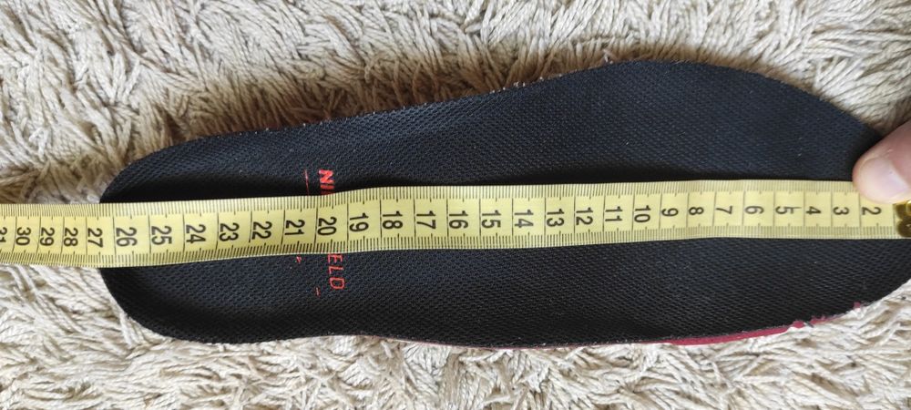 Кросівки Nike shield