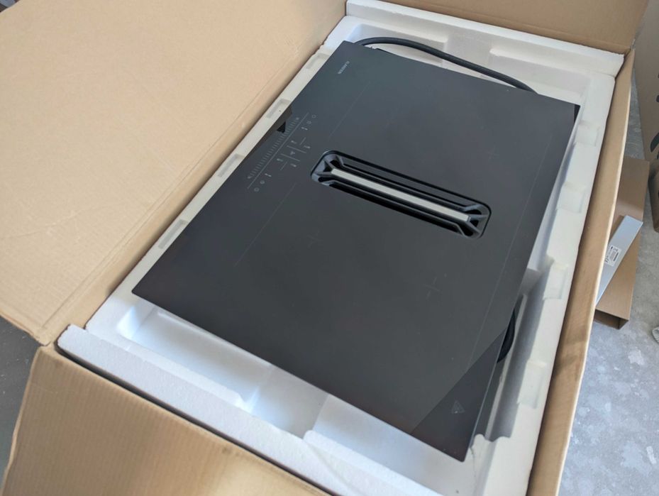 Klarstein AirJet Płyta indukcyjna + Okap zintegrowany 72 cm Stan Nowy