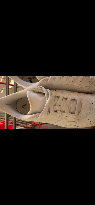 Tenis Adidas 43 como Novos e Originais