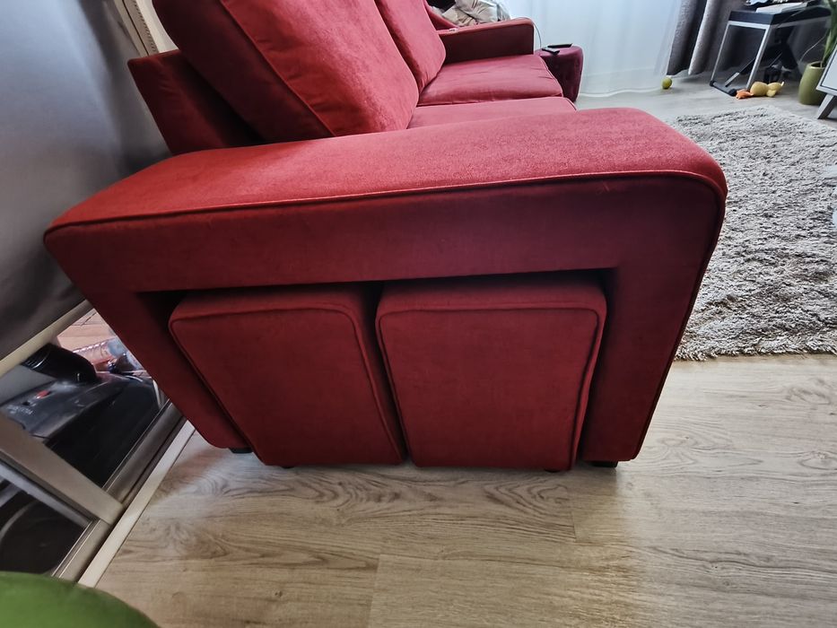 Sofa cama Bordeaux como nova da Conforama