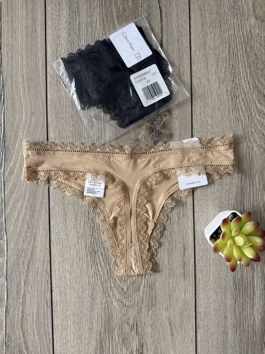 Жіночі стрінки Calvin Klein