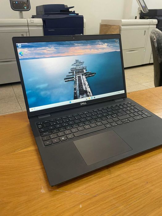 Portatil Dell 3520