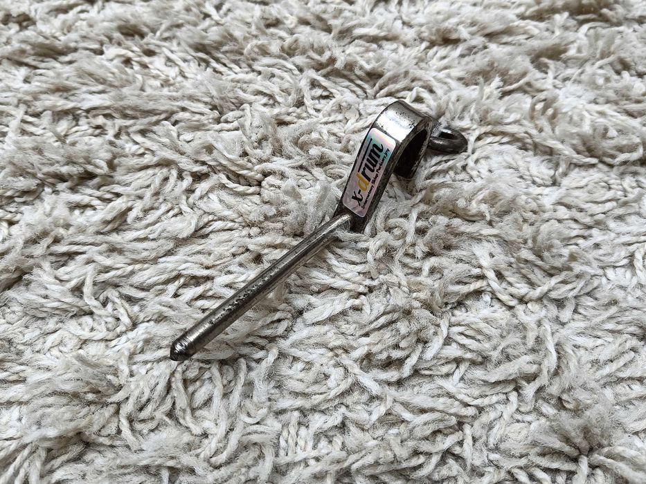 Uchwyt na cowbell, perkusjonalia do statywu lub obręczy centrali