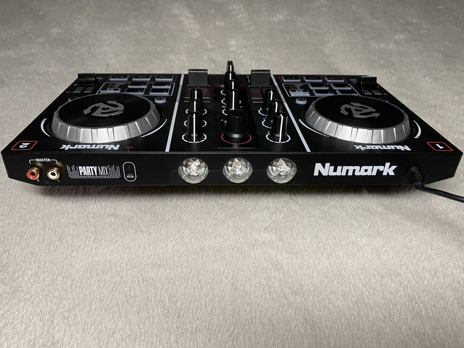 DJ контролер Numark Party Mix | Serato DJ Lite