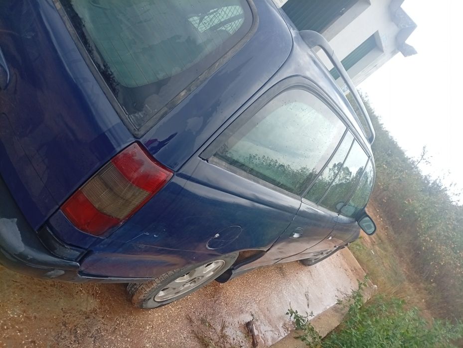 Opel Omega um 2000 a gasóleo