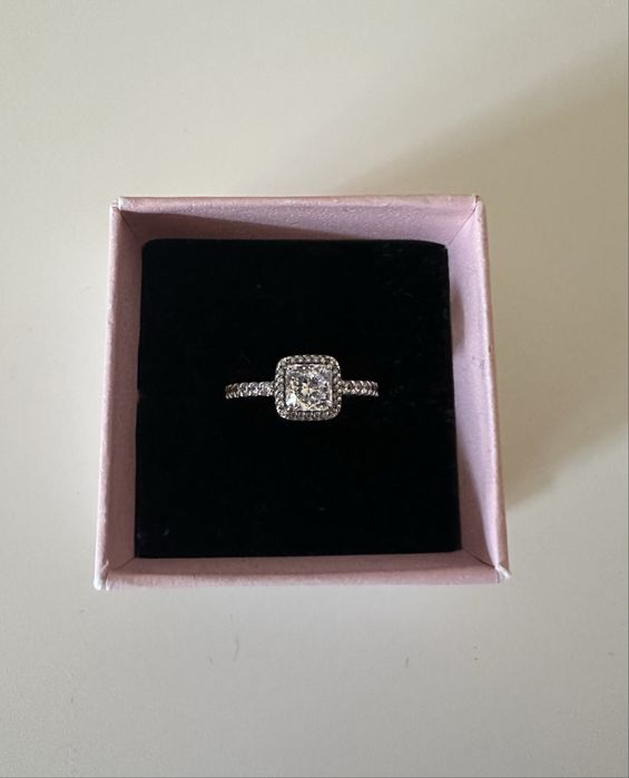 Каблучка Pandora