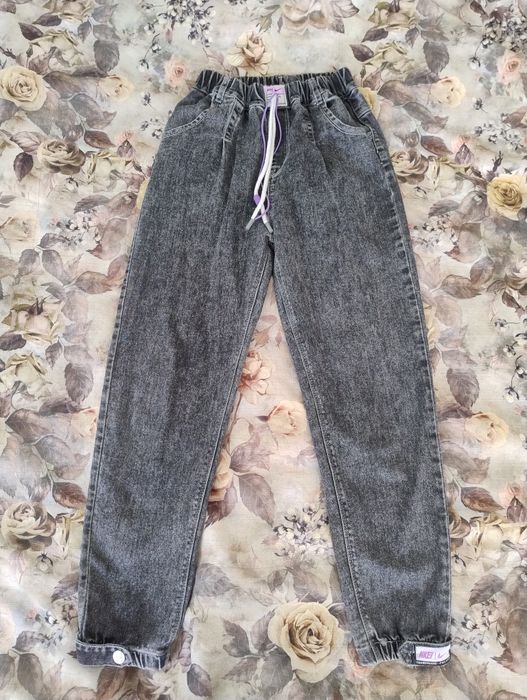 Зручні джинси на різинці