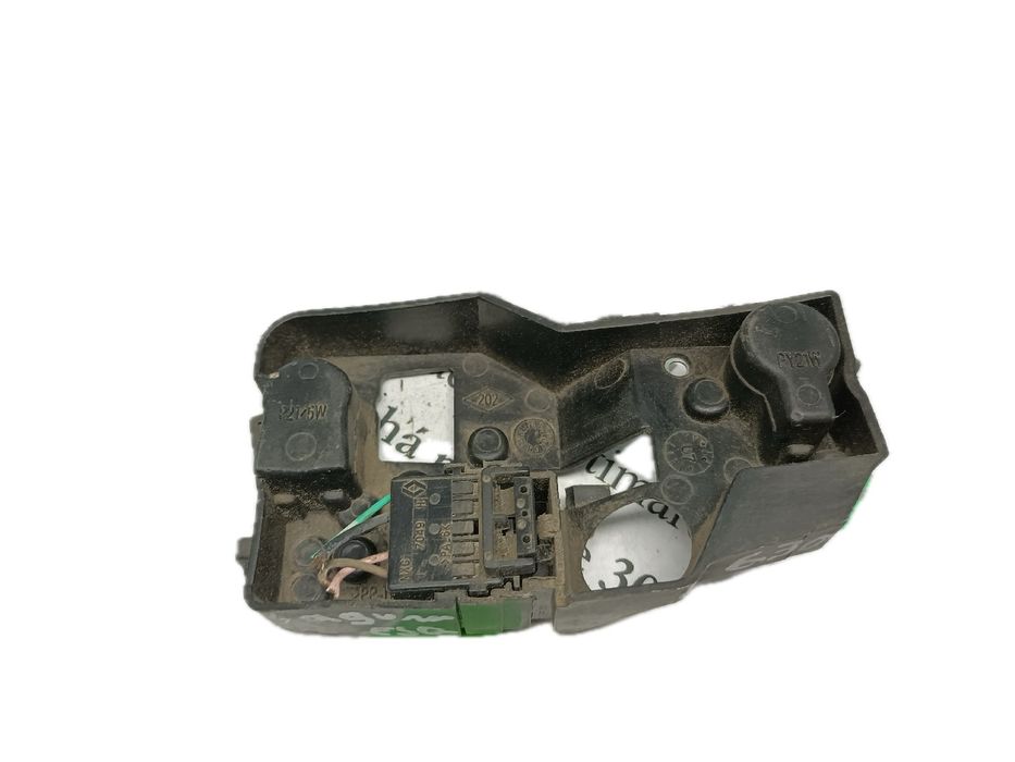 Suporte lâmpada esquerdo RENAULT Laguna II (BG0/1_)