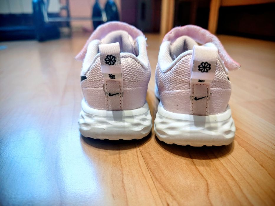 Buty sportowe Nike 23,5